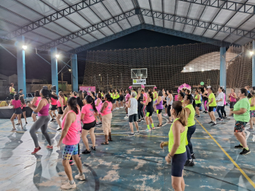 Foto 27: Aulão de Zumba em prestígio às Mulheres