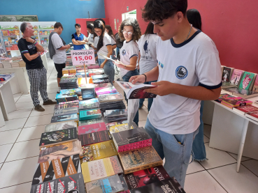 Foto 82: Cultura realiza mais uma Feira do livro