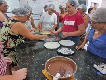 Foto 15: Oficina de Fabricação de Ovos de Páscoa