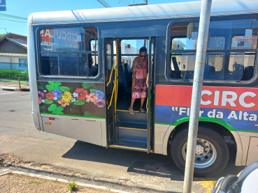Foto 14: Ônibus circular de Quatá atinge 33 mil passageiros em 5 meses de implantação