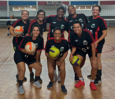 Foto 25: 1º Festival de Voleibol Master 30+ Feminino em Quatá