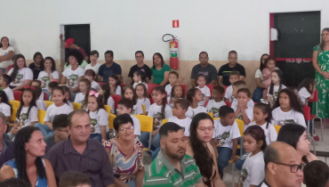 Foto 25: Escola Gagliardi e Secretaria de Agricultura e Meio Ambiente realizam formatura dos alunos participantes do Projeto 