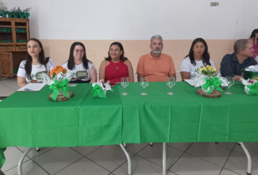 Foto 16: Escola Gagliardi e Secretaria de Agricultura e Meio Ambiente realizam formatura dos alunos participantes do Projeto 