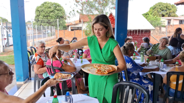 Foto 1: Tarde da Pizza em comemoração ao Dia das Mulheres