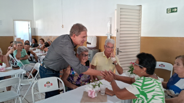 Foto 17: Chá da tarde em homenagem as MÃES da Terceira Idade