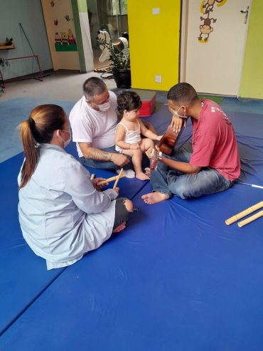 Foto 26: Abril Azul: mês de conscientização sobre o autismo.