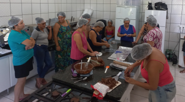 Foto 33: Oficina de Fabricação de Ovos de Páscoa