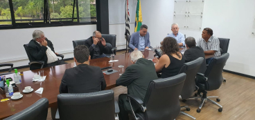 Foto 1: Prefeito de Quatá e Presidente do CIVAP, Marcelo Pecchio, participa de reunião sobre a instalação do CIT em Assis