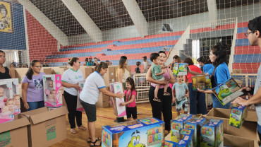 Notícia Entrega de Brinquedos