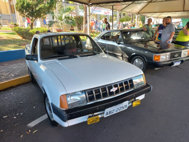 Foto 12: EXPOSIÇÃO DE CARROS ANTIGOS