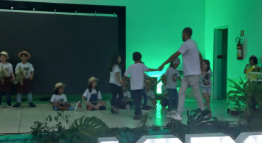 Foto 41: Escola Gagliardi e Secretaria de Agricultura e Meio Ambiente realizam formatura dos alunos participantes do Projeto 