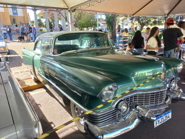 Foto 4: EXPOSIÇÃO DE CARROS ANTIGOS