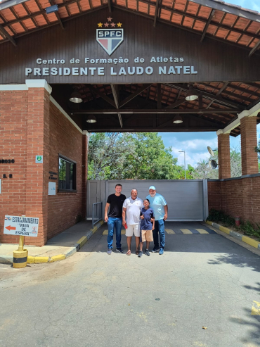 Foto 8: Mais um atleta de Quatá se destaca no futebol