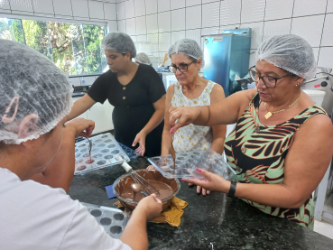 Foto 19: Oficina de Fabricação de Ovos de Páscoa