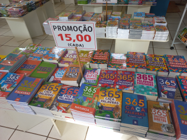 Foto 4: Cultura realiza mais uma Feira do livro