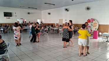 Foto 25: Chá da tarde em homenagem as MÃES da Terceira Idade