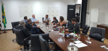 Foto 2: Prefeito de Quatá e Presidente do CIVAP, Marcelo Pecchio, participa de reunião sobre a instalação do CIT em Assis