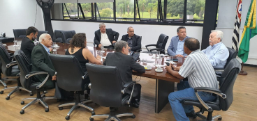 Foto 7: Prefeito de Quatá e Presidente do CIVAP, Marcelo Pecchio, participa de reunião sobre a instalação do CIT em Assis