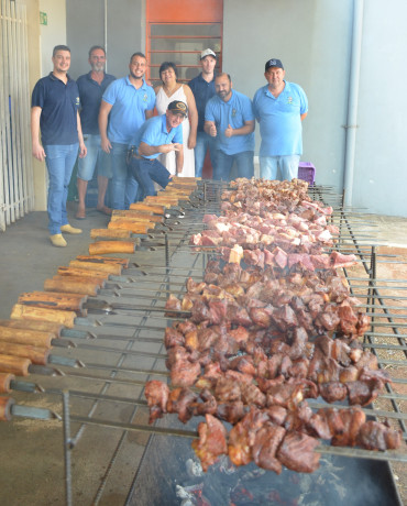 Foto 207: Churrasco marca as comemorações alusivas ao Dia das Crianças
