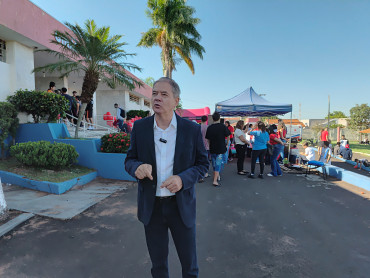 Foto 62: Festa do Trabalhador reúne centenas de pessoas