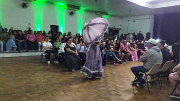 Foto 40: Moda e consciência ambiental é destaque em desfile da Etec