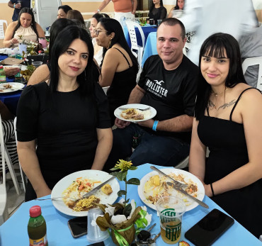 Foto 122: Funcionários Municipais de Quatá são homenageados com festa