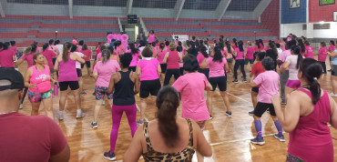 Foto 80: Aulão de Zumba e Ritmos: em especial ao Outubro Rosa!