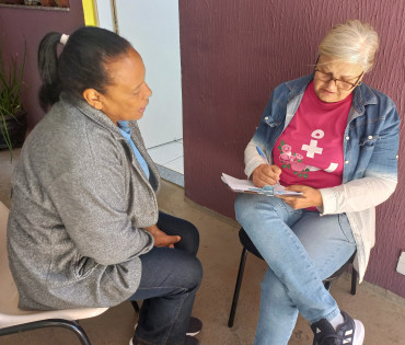 Foto 8: Funcionários de Escolas e Creches recebem ações de prevenção do Outubro Rosa