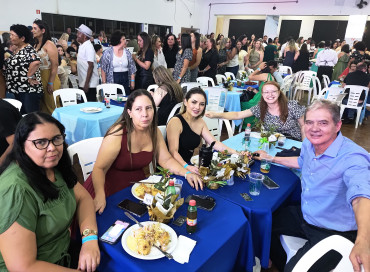 Foto 113: Funcionários Municipais de Quatá são homenageados com festa