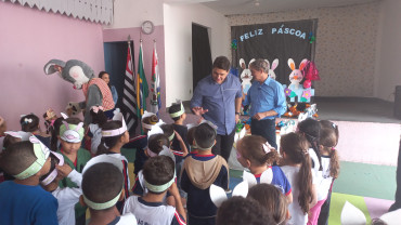 Foto 133: Entrega de Ovos de Páscoa 2025