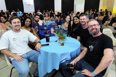 Foto 35: Funcionários Municipais de Quatá são homenageados com festa