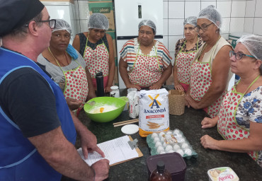 Foto 38: Delícias de Natal: Curso de Panetone e Bolachinhas Natalinas