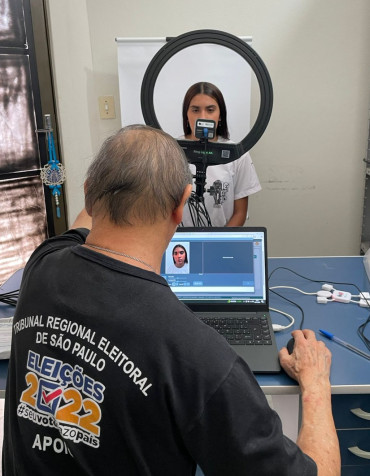 Foto 11: Junta do Cartório Eleitoral realiza mais um atendimento para 1º Título de Eleitor e Regularização da Biometria