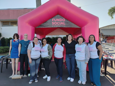 Foto 40: Festa do Trabalhador reúne centenas de pessoas