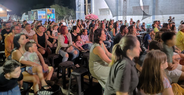Foto 62: Quatá recebe Palco Móvel Emcena Brasil Edição Certame