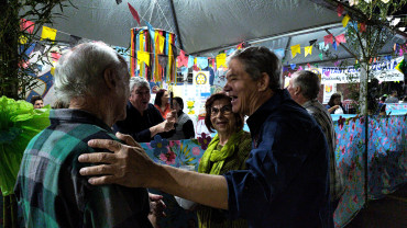 Foto 38: Julinão Caipira atrai centenas de pessoas