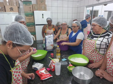 Foto 48: Delícias de Natal: Curso de Panetone e Bolachinhas Natalinas