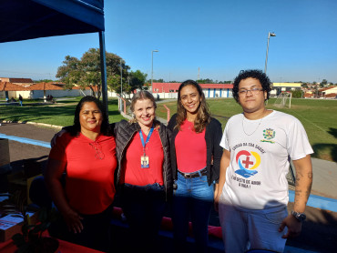 Foto 46: Festa do Trabalhador reúne centenas de pessoas