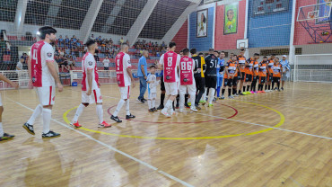 Foto 4: Villa F.C vence nos pênaltis a final do Campeonato de Férias e conquista o título de campeã da competição