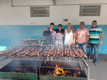 Foto 24: Churrasco marca as comemorações alusivas ao Dia das Crianças