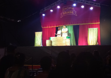 Foto 112: Quatá recebe Palco Móvel Emcena Brasil Edição Certame