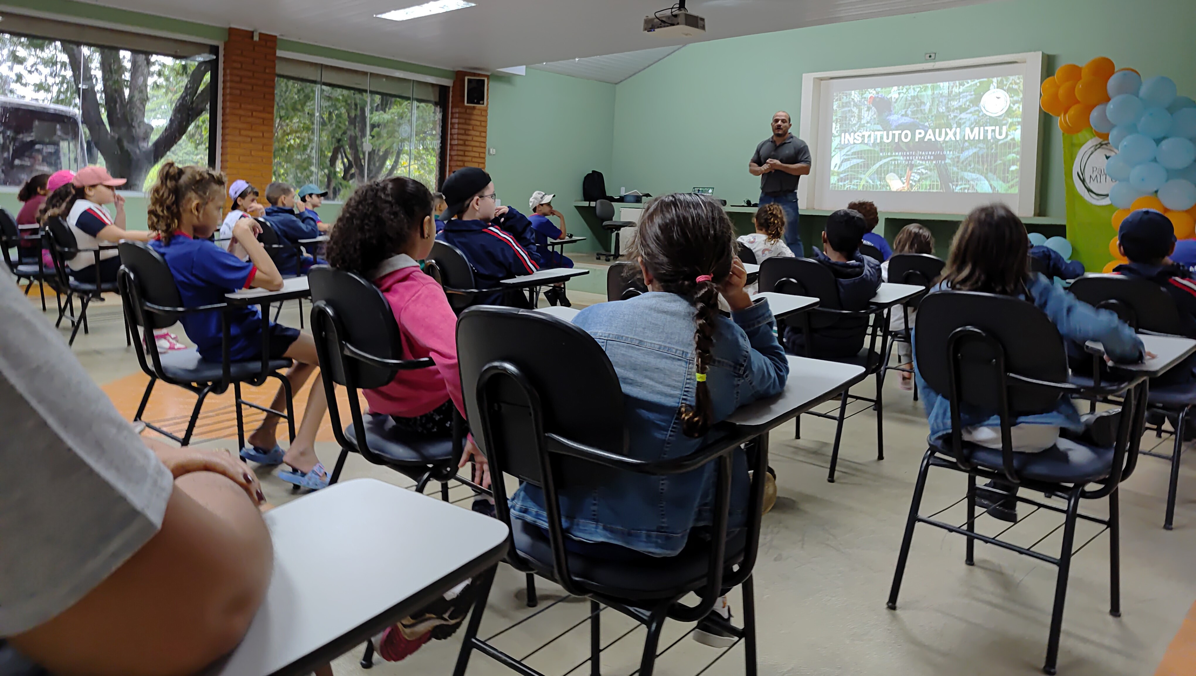 Foto 6: Prefeitura de Quata e Usina Ibéria promovem ação educativa para conservação de aves ameaçadas   