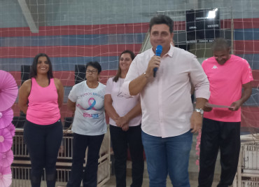 Foto 35: Aulão de Zumba e Ritmos: em especial ao Outubro Rosa!