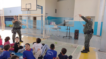 Foto 14: Palestra de conscientização sobre o combate ao tráfico de animais silvestres