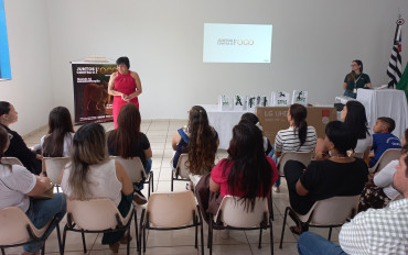 Foto 15: Alunos de Quatá são premiados no 3º Concurso Cultural 