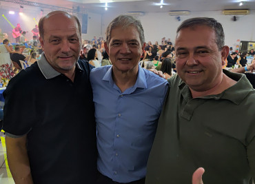 Foto 123: Funcionários Municipais de Quatá são homenageados com festa