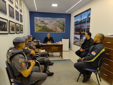 Foto 4: Prefeitura de Quatá reforça parceria com a Polícia Militar em reunião com Comando de Marília / Tupã