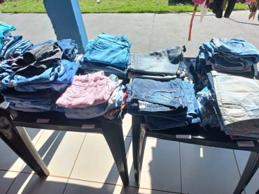 Foto 51: Fundo Social de Solidariedade e Secretaria de Promoção Social realizam Varal Solidário especial de Natal