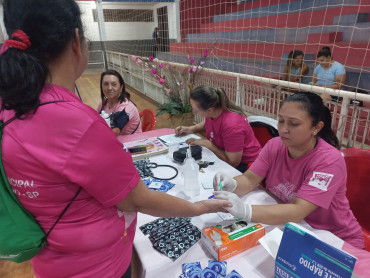 Foto 33: Aulão de Zumba e Ritmos: em especial ao Outubro Rosa!