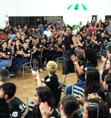 Foto 133: Alunos dos 5º anos de Escolas Municipais recebem certificado do Proerd